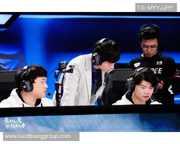 精彩瞬间回声选手完美复制战术逆转令人惊叹的比赛表现 精彩瞬间回声选手完美复制战术逆转令人惊叹的比赛表现